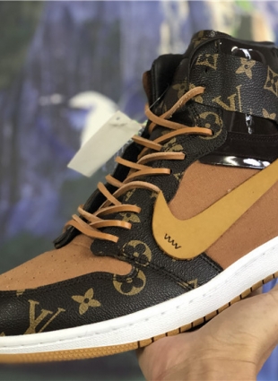 Louis Vuitton shoes (NIKE)