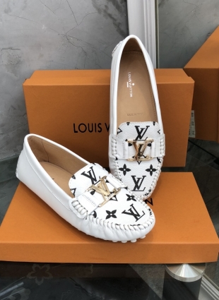 Louis Vuitton shoes white