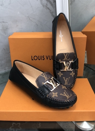 Louis Vuitton shoes black and brown