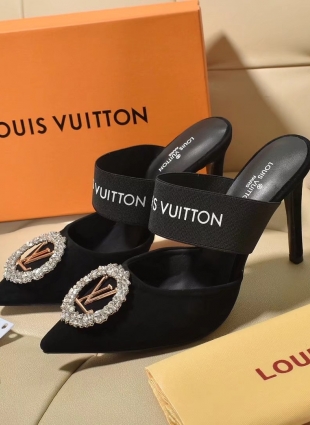 Louis Vuitton shoes black