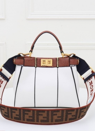 FENDI bag 23 cm