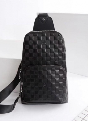 Louis Vuitton bag 21x31x9 cm