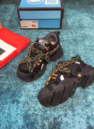 Gucci sneakers