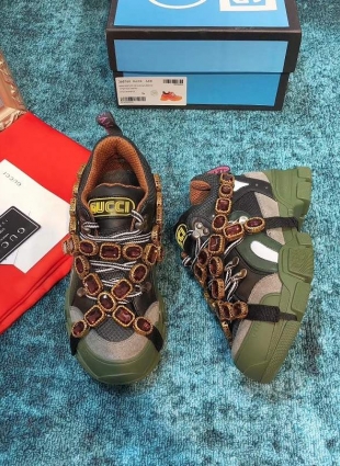 Gucci sneakers