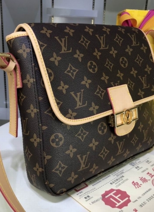 Louis Vuitton bag