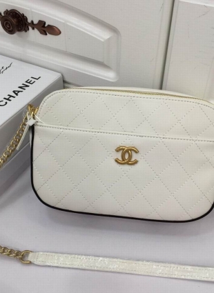 CHANEL bag