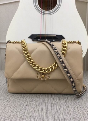 CHANEL bag
