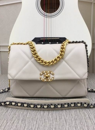 CHANEL bag