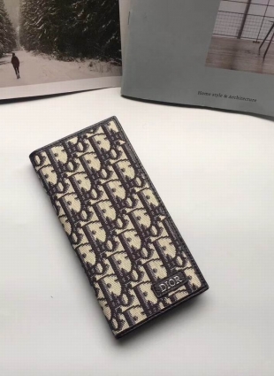 Dior wallet
