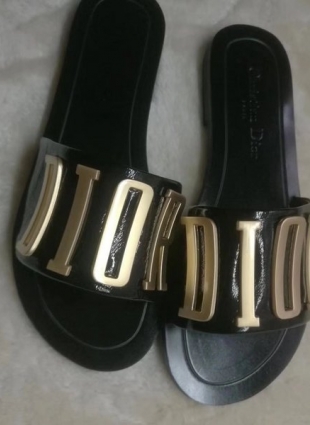 Dior slides