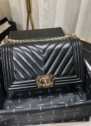 CHANEL bag 25 cm
