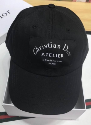 Dior caps