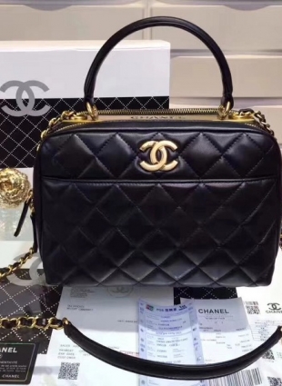 CHANEL bag