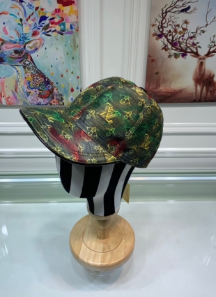 Louis Vuitton caps