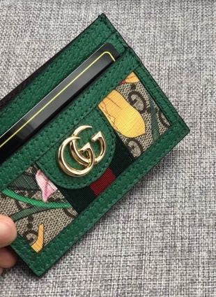 GG card holder