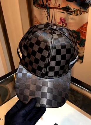 Louis Vuitton caps