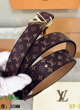 LOUIS VUITTON BELT
