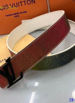 LOUIS VUITTON BELT