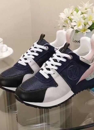 LOUIS VUITTON SNEAKERS