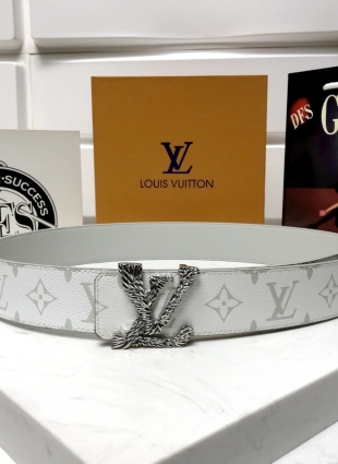 Louis Vuitton belt 4.0