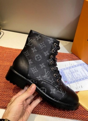 Louis Vuitton shoe