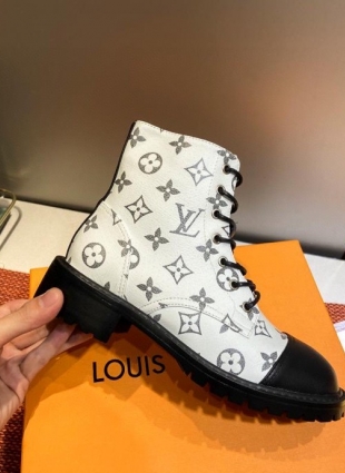 Louis Vuitton shoe