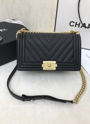 CHANEL L boy bag