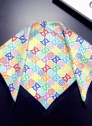 Gucci scarf
