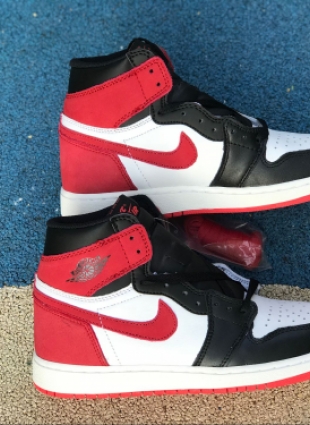 Air Jordan 1 Retro High sneakers