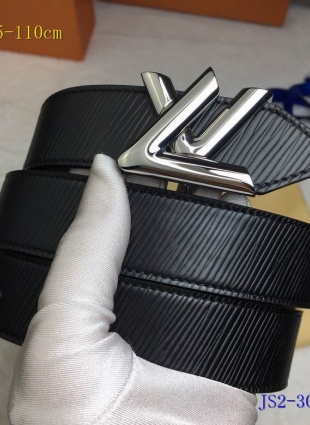 Louis Vuitton belt